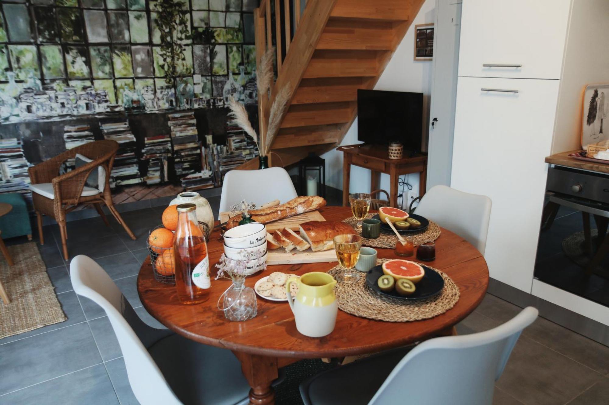 Le Clos Poulain Petits Gites De Charme Et Chambres D'Hotes Familiales Au Calme Proche Bayeux Et Des Plages 诺南特 外观 照片